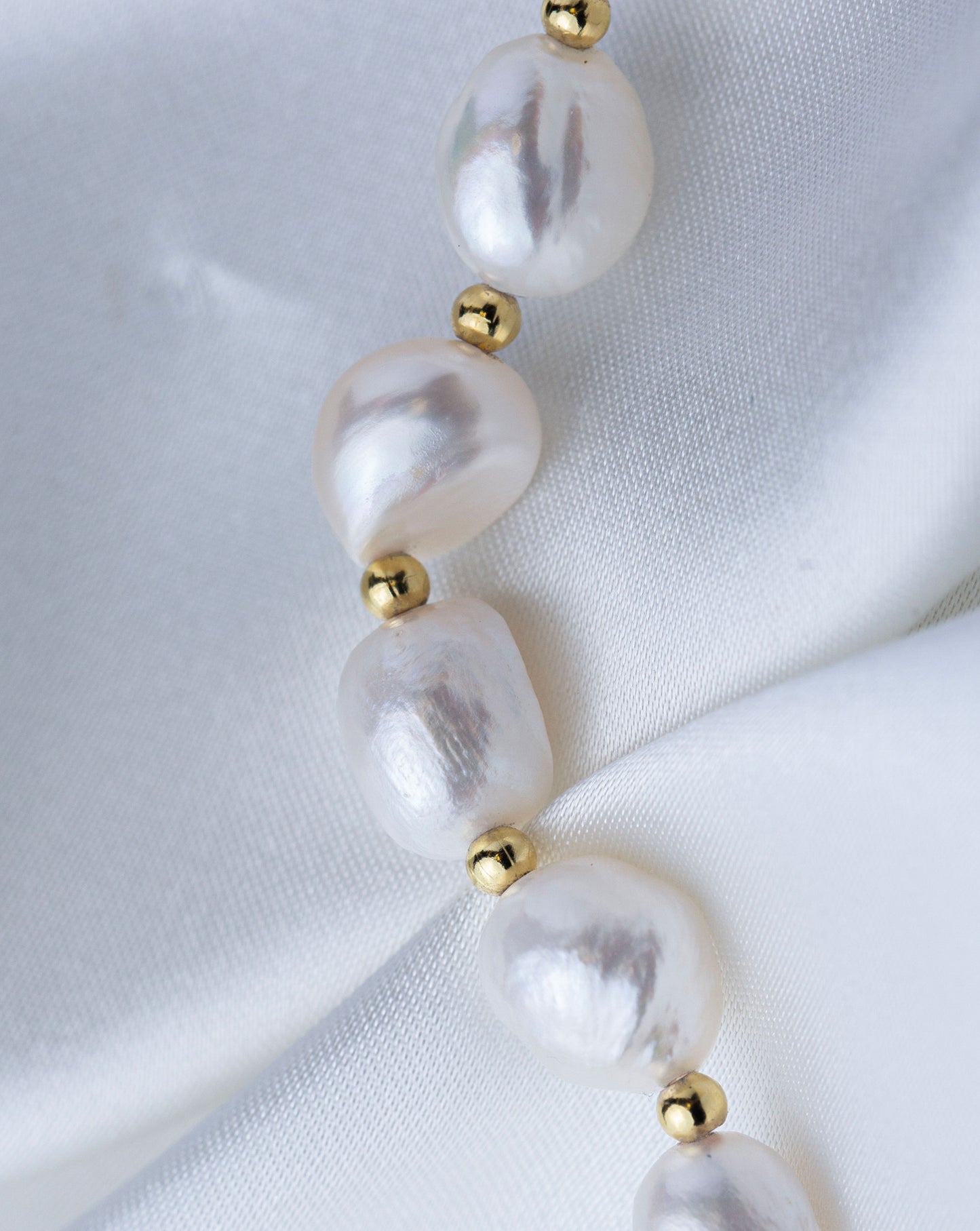 Bratara Irregular Pearls
