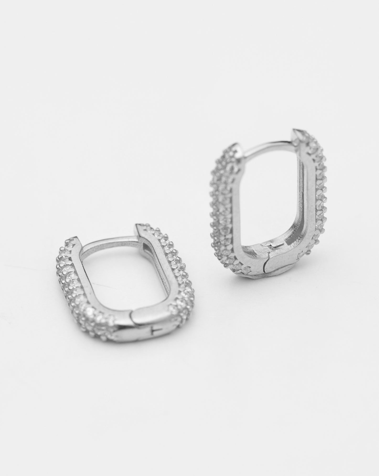 Cercei Rectangular Crystal Hoops